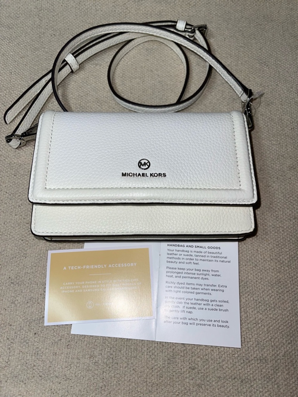 Michael Kors Jet Set Optic White Leather Tech crossbody - new - Picture 2 of 8